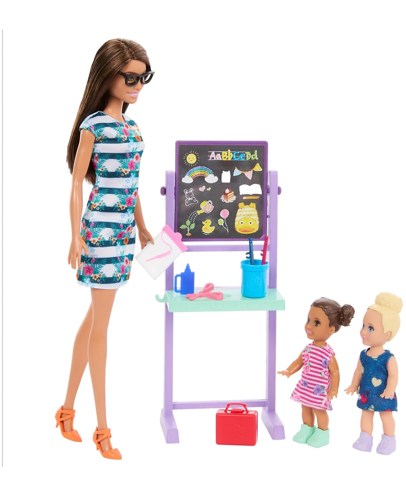 Barbie I Love School Classroom Playset with 1 Fashion Doll, 2 Small Dolls 20+ Accessories