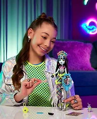 Monster High Monster Fest Frankie Stein Fashion Doll