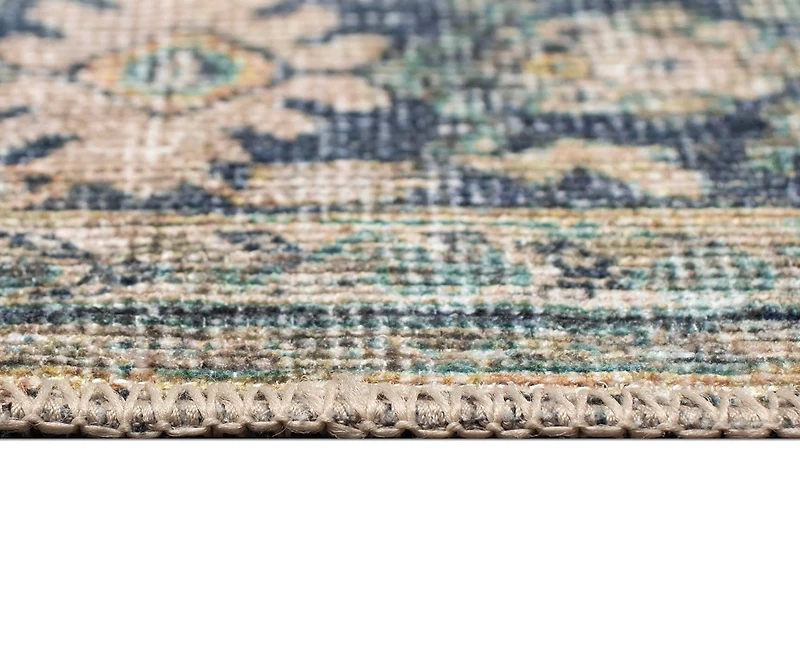 Liora Manne' Inspirations Sarouk 3'9"x5'7" Area Rug