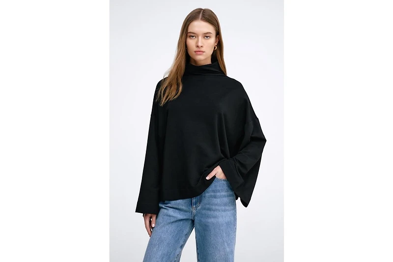 Marcella Women's Amanda Sweatshirt