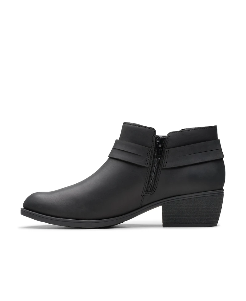 Clarks Women's Collection Charlten Rae Boots