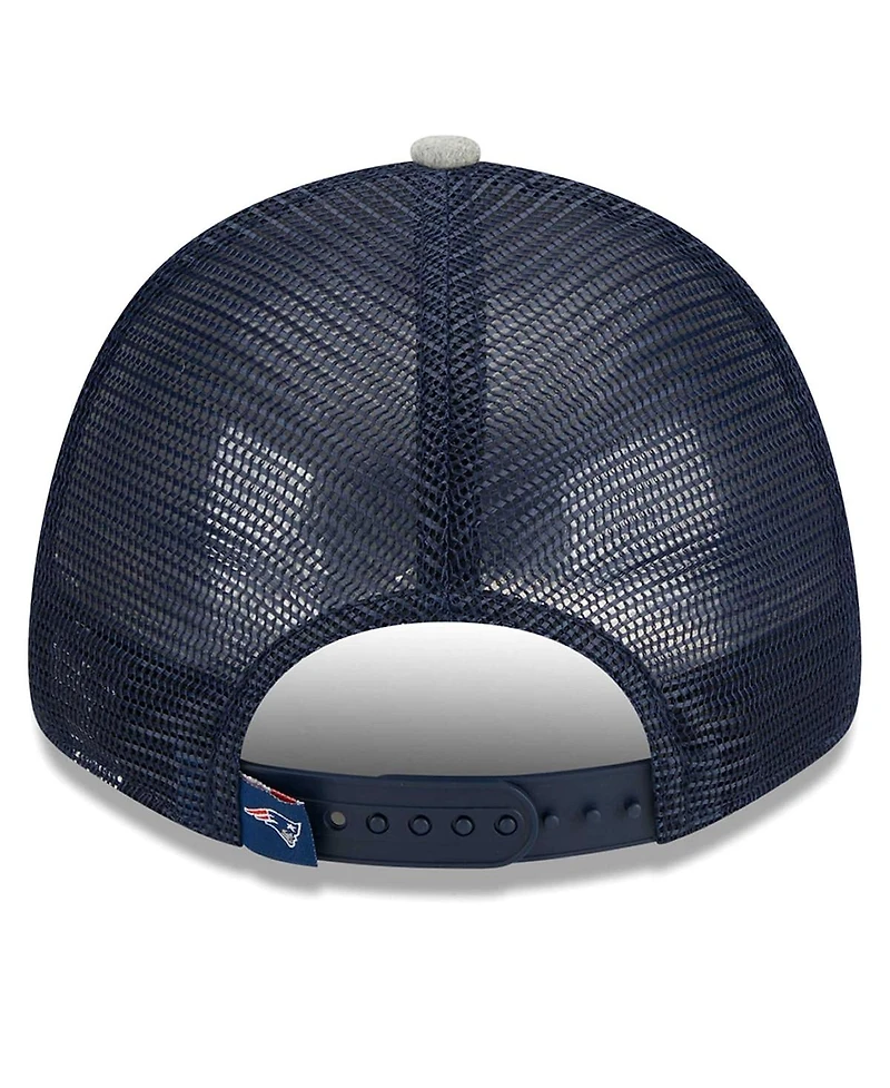 New Era Men's Heather Gray/Navy New England Patriots Pop Trucker 9FORTY Adjustable Hat