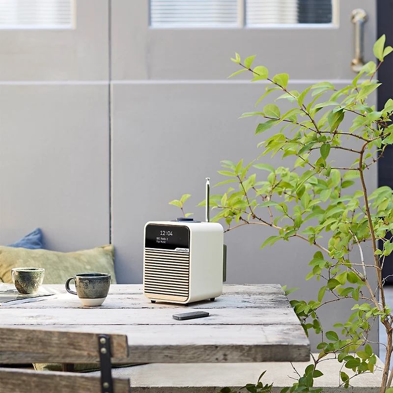 Ruark Audio R1 MK4 Bluetooth Radio