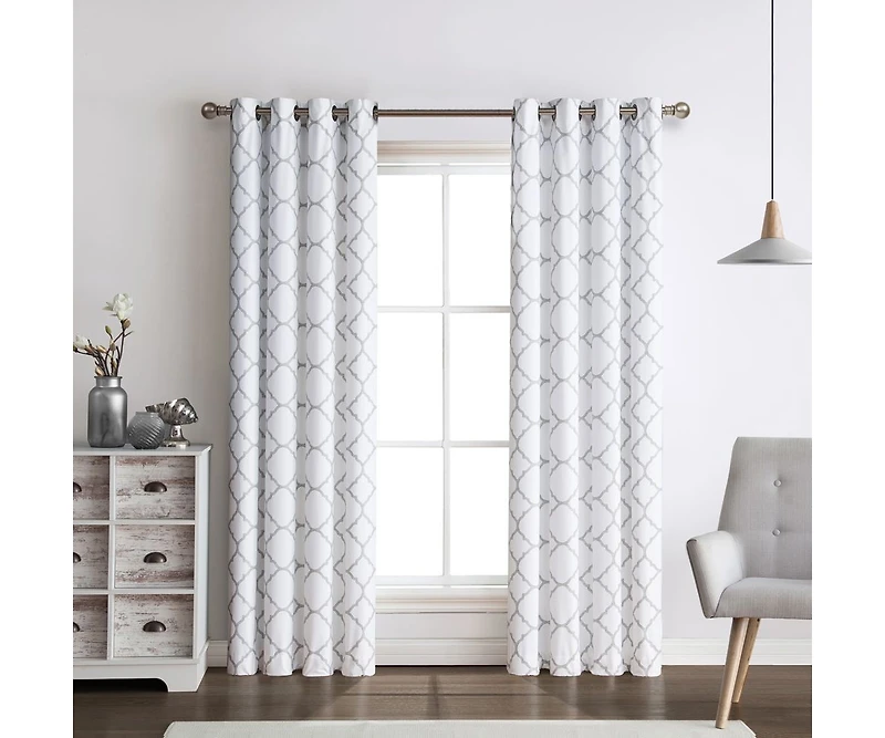 Kate Aurora 2 Pack: Thermal Lined Gray & White Trellis Grommet Blackout Curtains