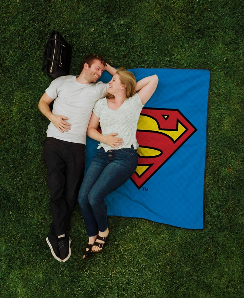 Oniva Dc Comics Superman Impresa Picnic Blanket, 60" x 50"