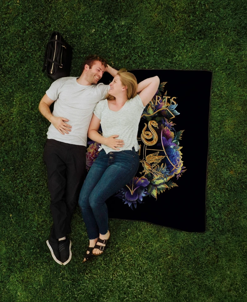 Oniva Harry Potter Hogwarts Impresa Picnic Blanket, 60" x 50"