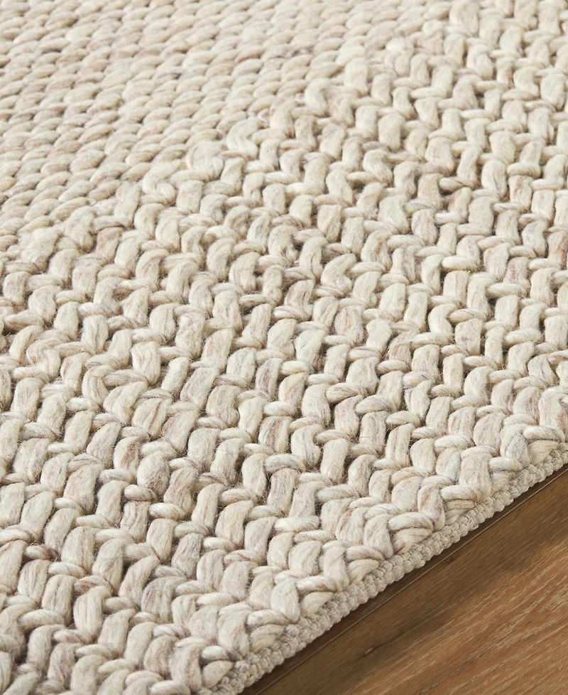 Surya Mae 541321 5'x7'6" Area Rug