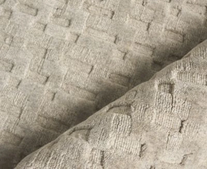 Exquisite Rugs Monroe Silk Rug Collection