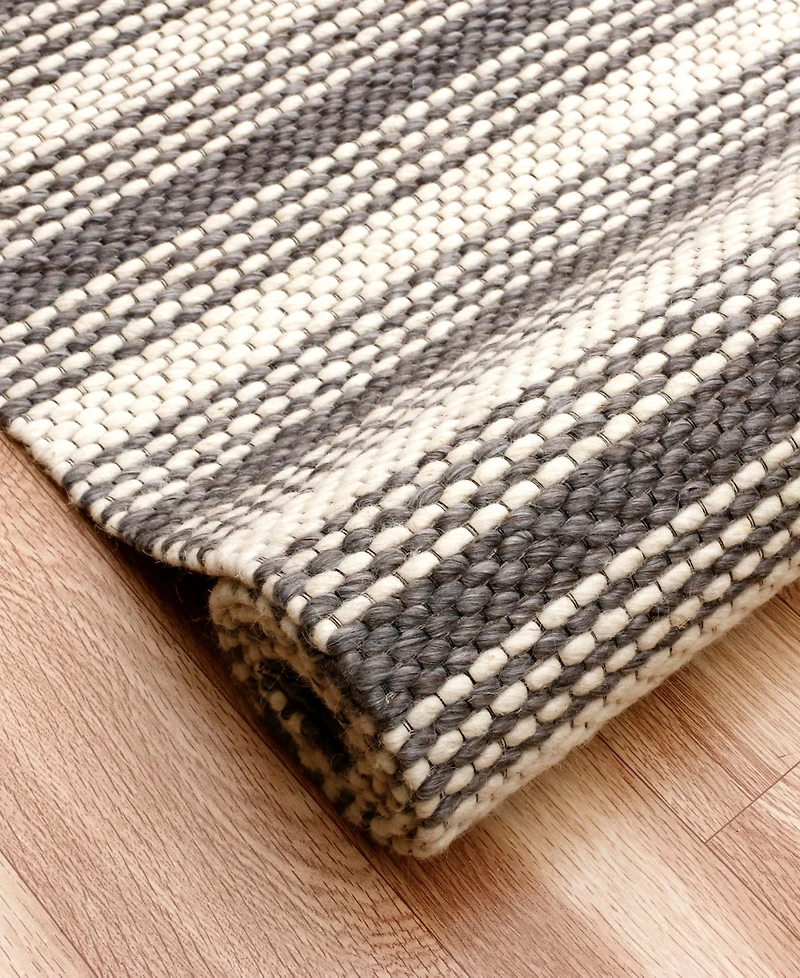 Closeout! Lr Home Oslo Dan 7'9" x 9'9" Area Rug