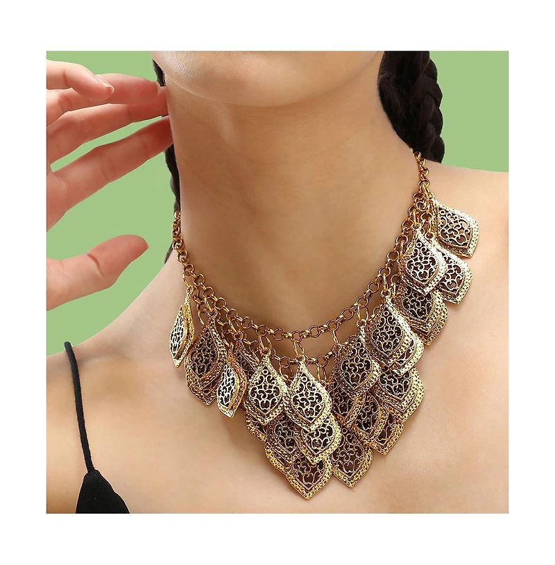 Sohi Women's Leaf Statement Necklace