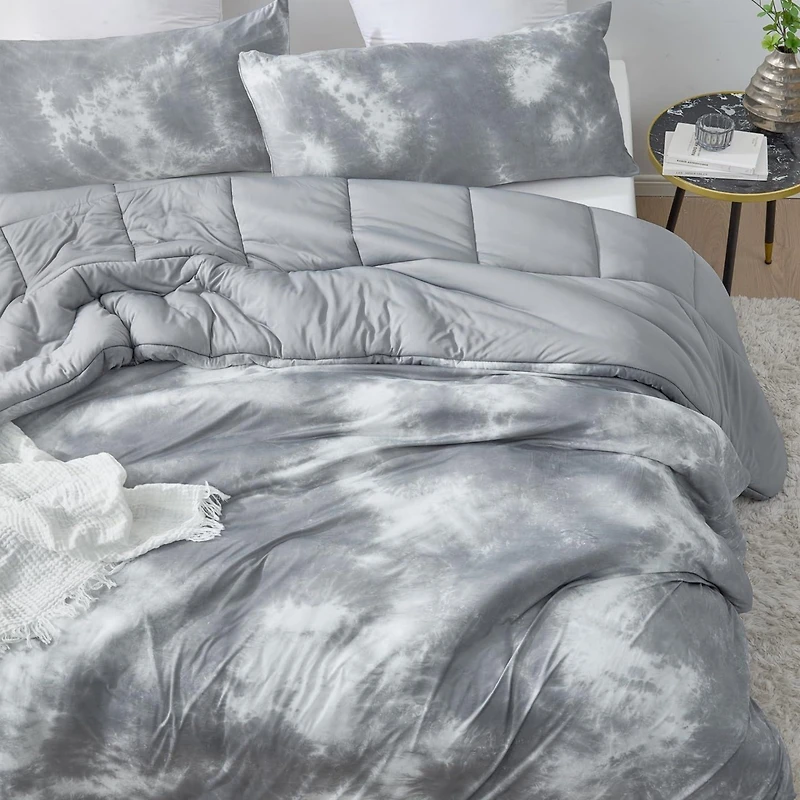 Chilly Moon - Coma Inducer Oversized Cooling Comforter - Lunar Gray,Queen