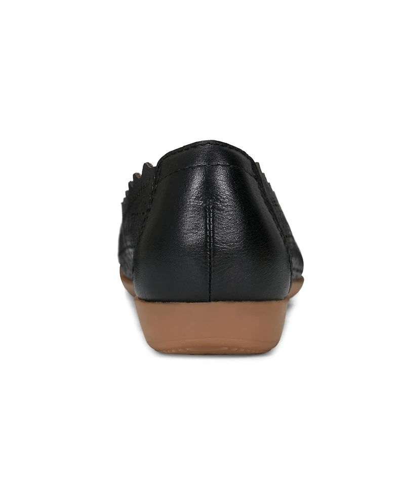 Earth Women's Bria Casual Flat