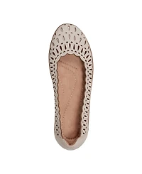 Earth Women's Luna Cutout Ballet Flats