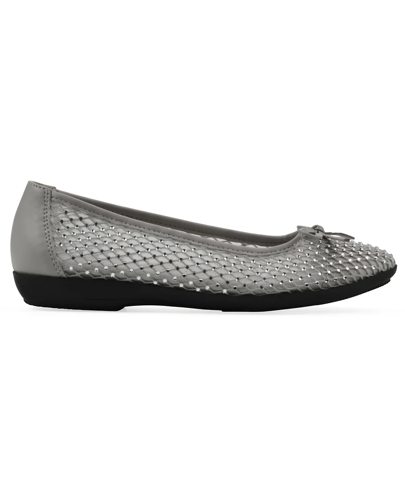 Cliffs by White Mountain Women's Carlicia Round Toe Ballet Flats