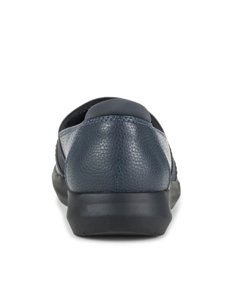 Baretraps Women's Jilian Slip On Flats