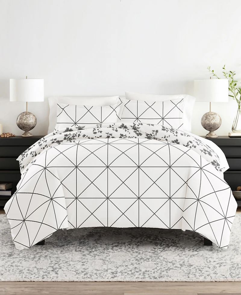 ienjoy Home Ultra Soft Edgy Flowers 3-Pc. Reversible Duvet Cover Set, King/California King