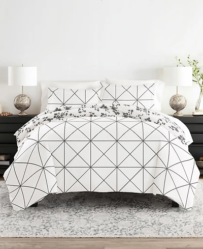 ienjoy Home Ultra Soft Edgy Flowers 3-Pc. Reversible Duvet Cover Set, King/California King