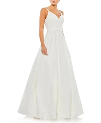 Mac Duggal Women's Ieena Classic A-Line V-Neck Ballgown