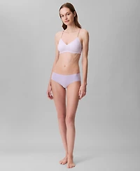Calvin Klein Women's Invisibles Microfiber Stretch Hipster Underwear D3429