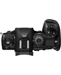 Om System Om-1 Mark Ii Mirrorless Camera with M.Zuiko Digital Ed 12-40mm f/2.8 Pro Ii Lens Kit