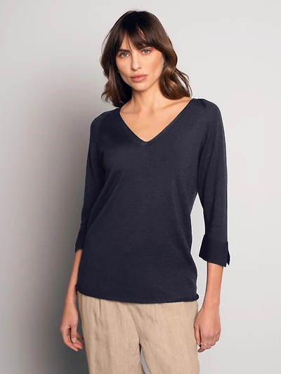 Celtic & Co. Women's Fine Knit Merino V-Neck Sweater