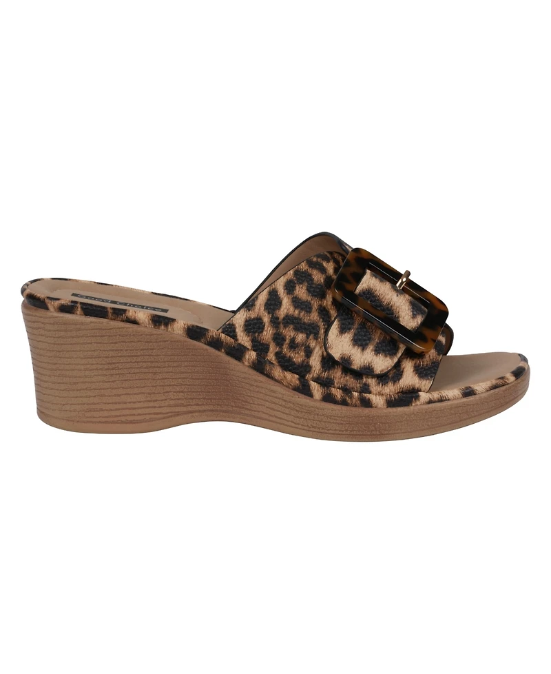 Gc Shoes Women's Teri Buckle Wedge Sandals