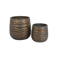 Set of 2 Wavy Design Planters for Stylish Indoor & Outdoor Decor