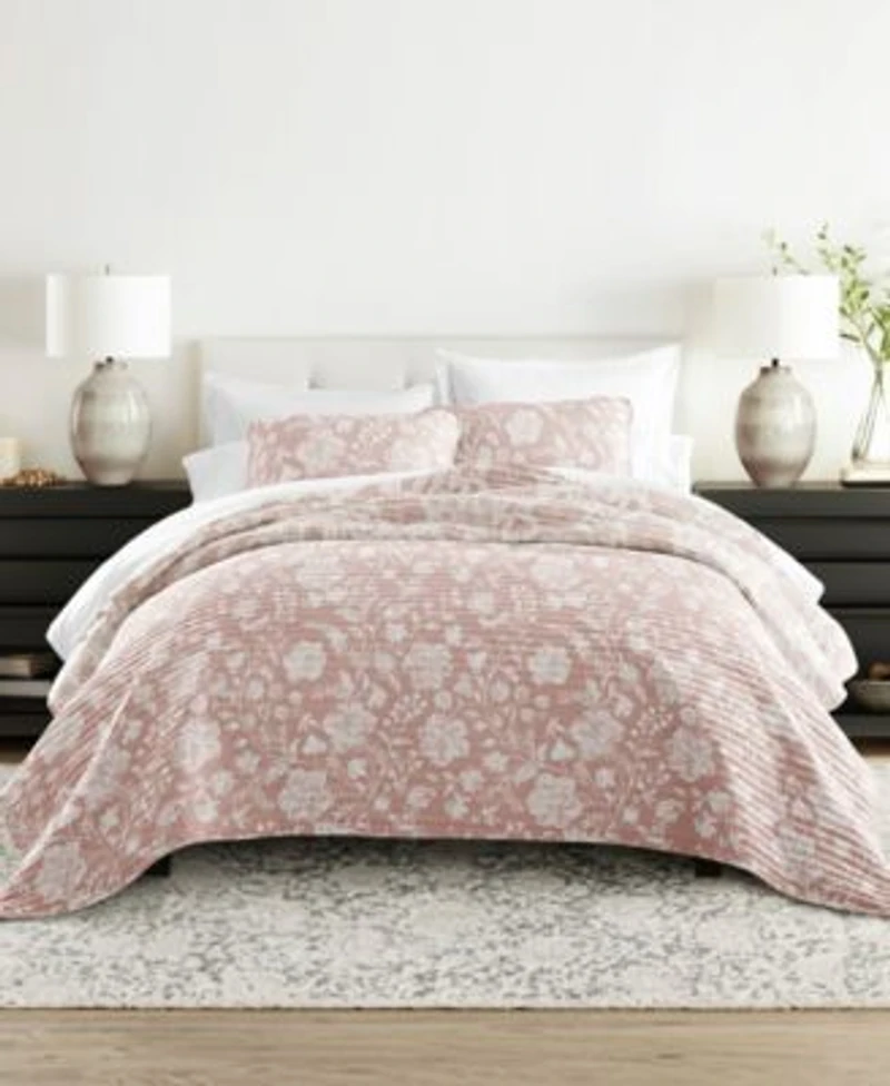 Ienjoy Home Textured Floral Reversible Quilt Sets