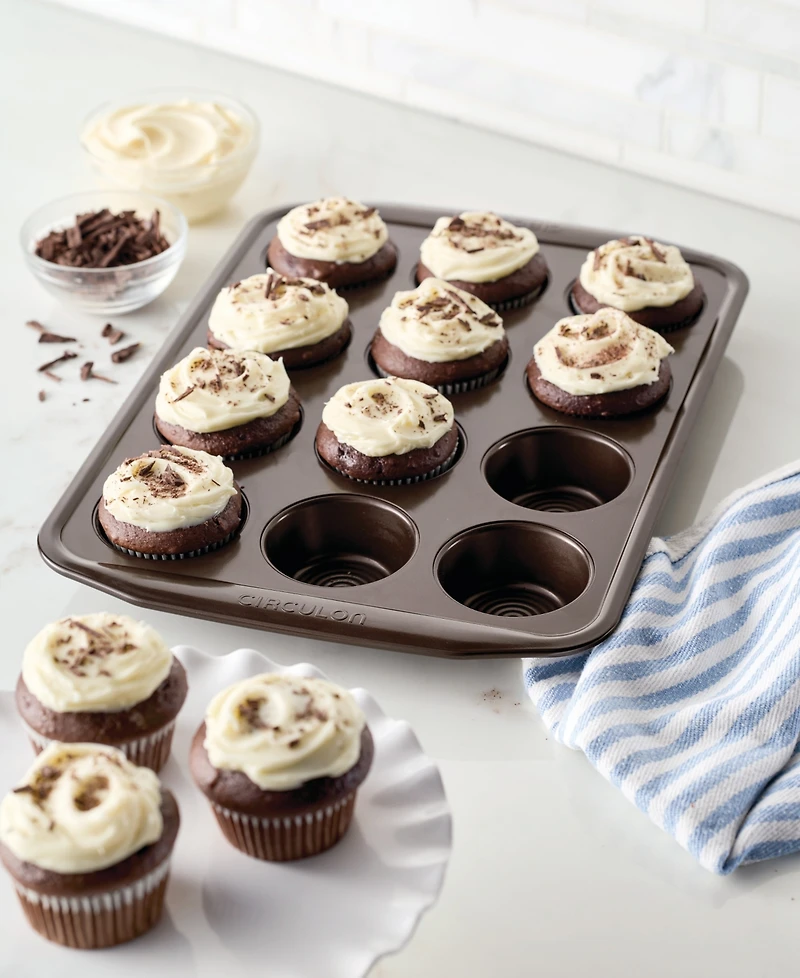 Circulon Symmetry Nonstick Chocolate Brown 12-Cup Muffin Pan