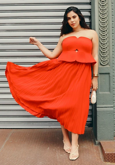 Eloquii Women's Plus Strapless Pleated Midi Dress