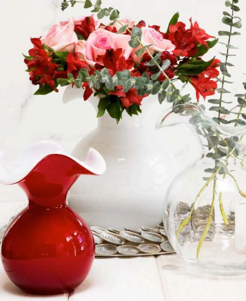 Vietri Hibiscus Medium Fluted Vase
