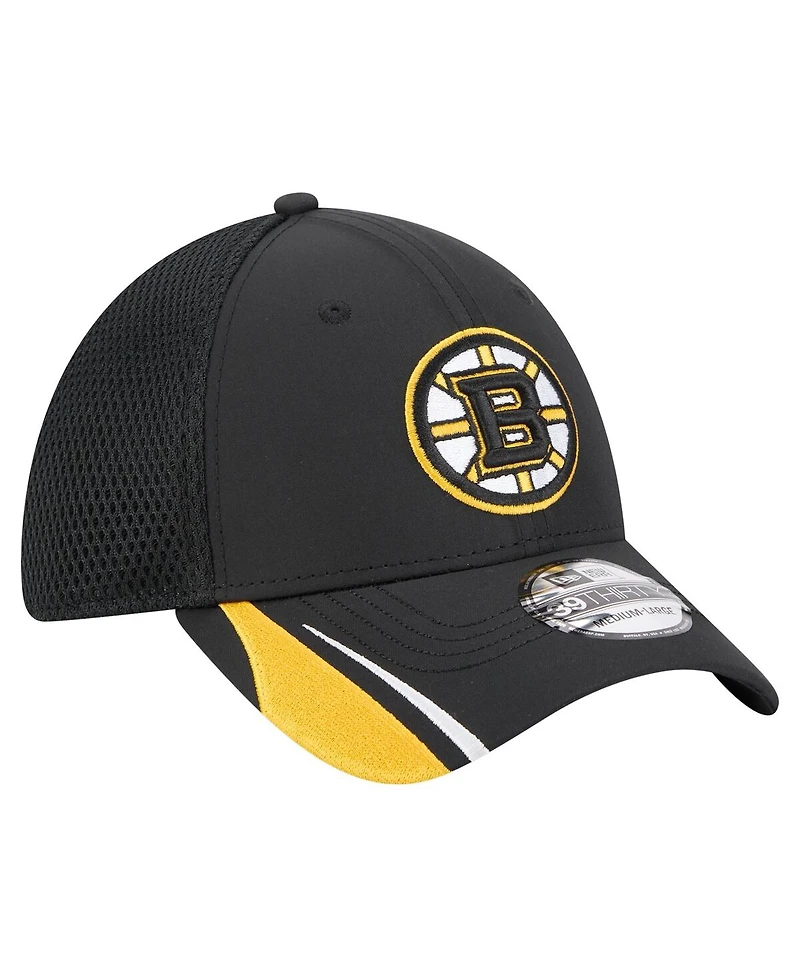 New Era Men's Black Boston Bruins Linear Featherweight 39THIRTY Flex Hat