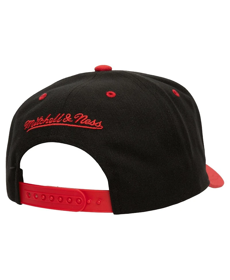 Mitchell & Ness Men's Black Chicago Bulls All In 2.0 Pro Crown Snapback Hat