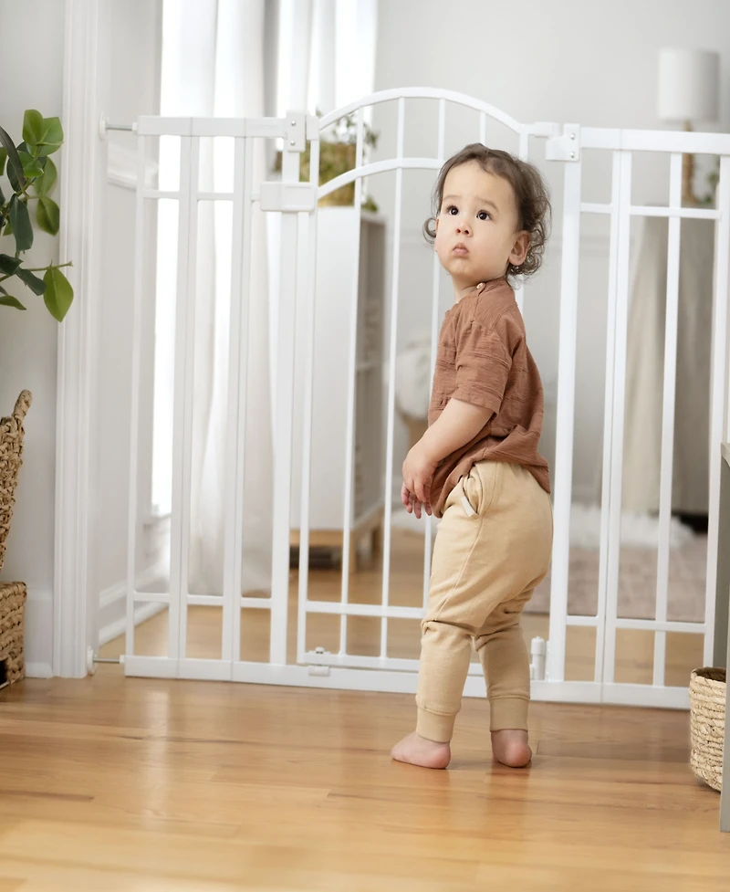 Ingenuity Baby The Doorway 48W Series Pet and Baby Gate