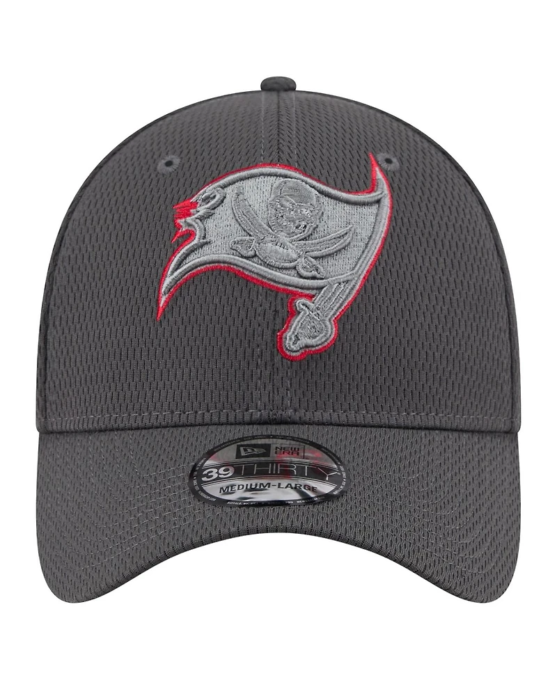 New Era Men's Graphite Tampa Bay Buccaneers Main 39THIRTY Flex Hat