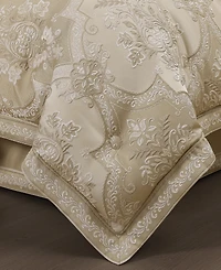 J Queen New York Sondra 4-Pc. Comforter