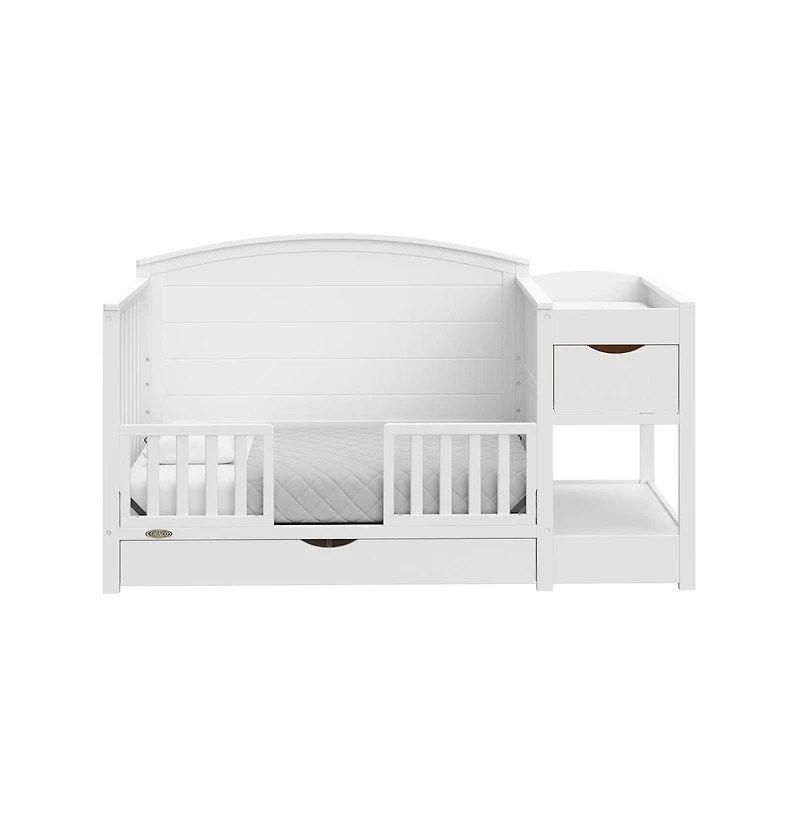 Graco Bellwood 5-in-1 Convertible Crib & Changer with Drawer (White)