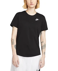 Nike Women's Sportswear Club Essentials T-Shirt