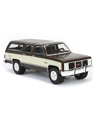 1/64 1986 Gmc Suburban Bronze & Tan, Showroom Floor Series