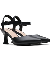 Clarks Collection Women's Kataleyna Cora Pointy Toe Pumps