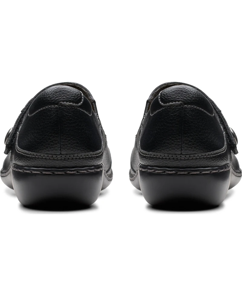 Clarks Women's Collection Ashland Elayne Closed Toe Shoes