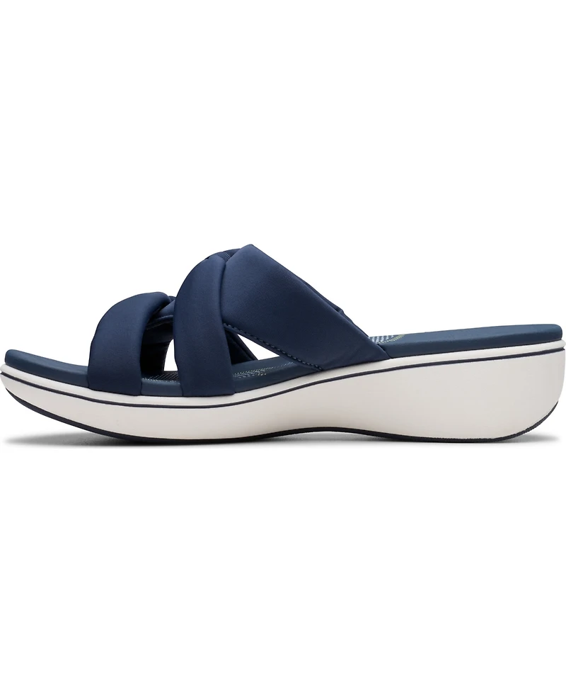 Clarks Cloudsteppers Women's Breeze Rae Cam Slip-On Flat Sandals