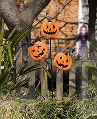 Glitzhome 39.5" Halloween Metal Triple Pumpkin with Spring Bats Yard Stake