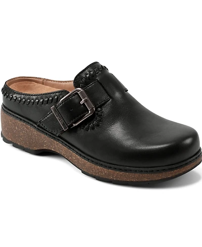Earth Women's Kay Stitched Round Toe Clogs