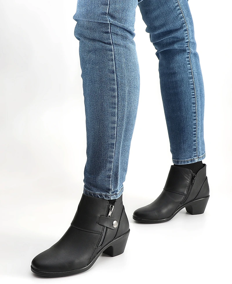 Easy Street Women's Fritzi Ankle Boots