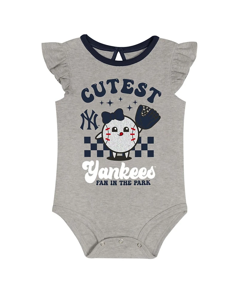 Outerstuff Newborn 2-Pack New York Yankees Cutie Ball Bodysuit Set