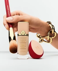 Carolina Herrera Foundation Brush
