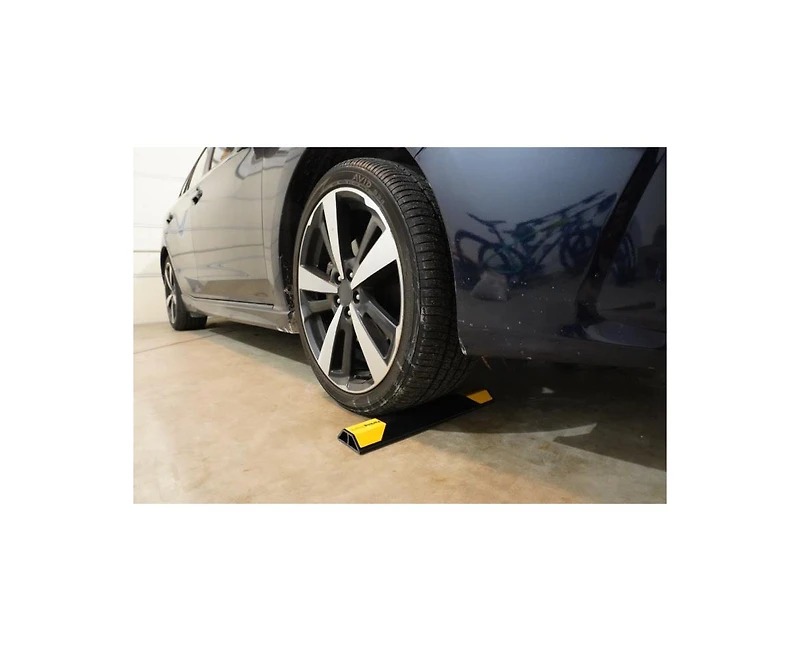 Maxsa Innovations Parking Guard Tire Stopper