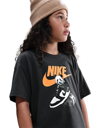 Nike Big Kids Sportswear Logo Graphic T-Shirt