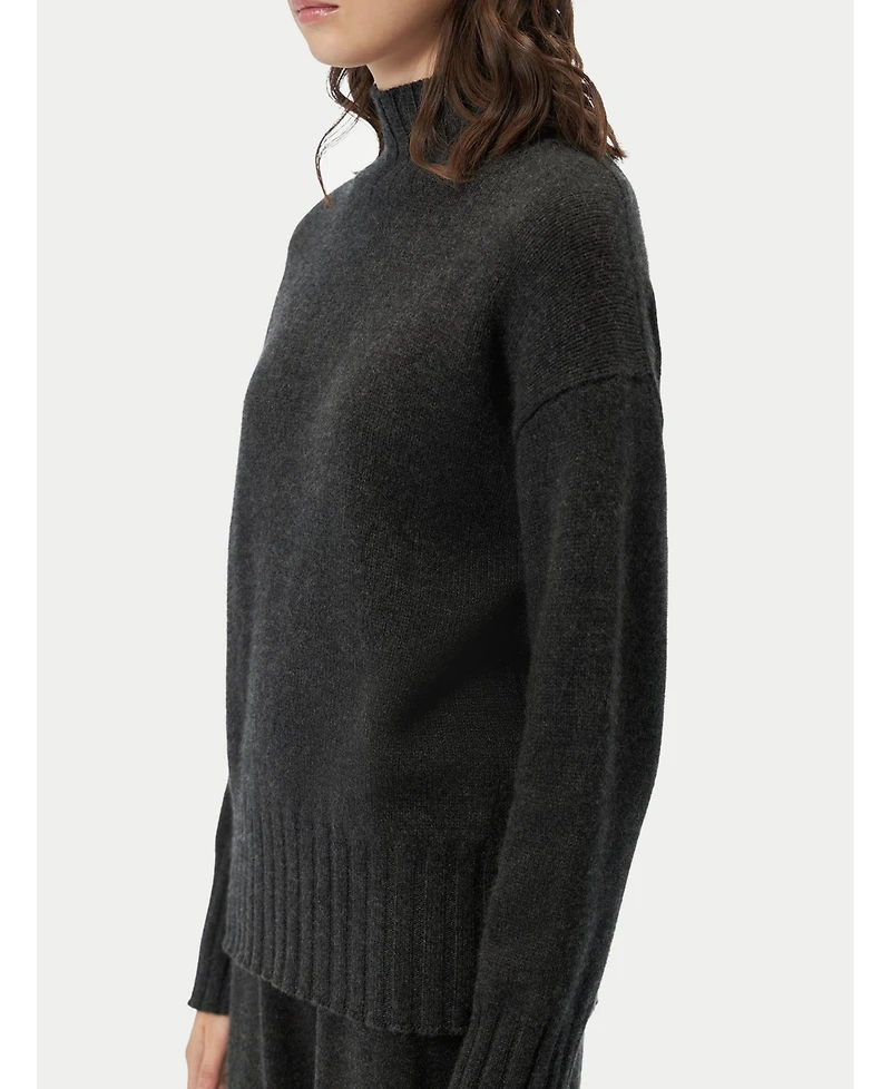 Gobi Cashmere Women's Relaxed-Fit Turtleneck